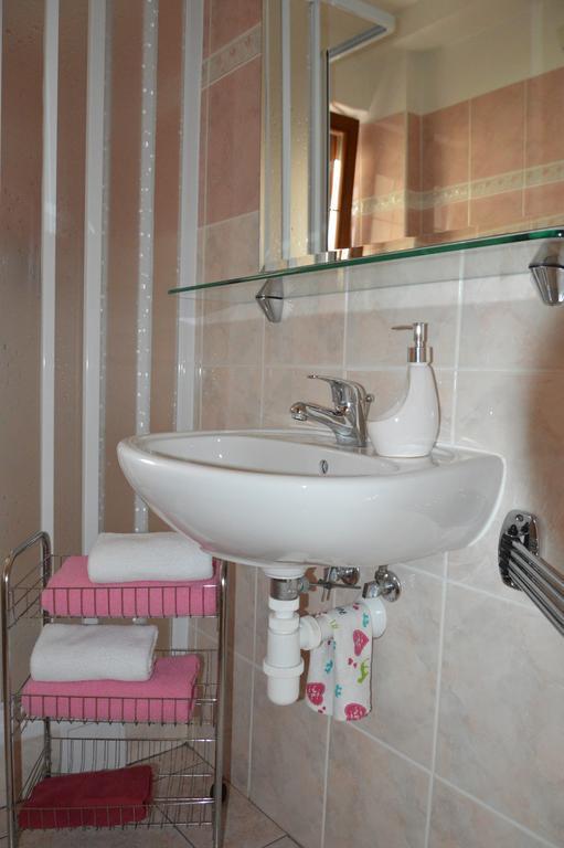 Apartmany U Vacu เชเลซนารูดา ภายนอก รูปภาพ